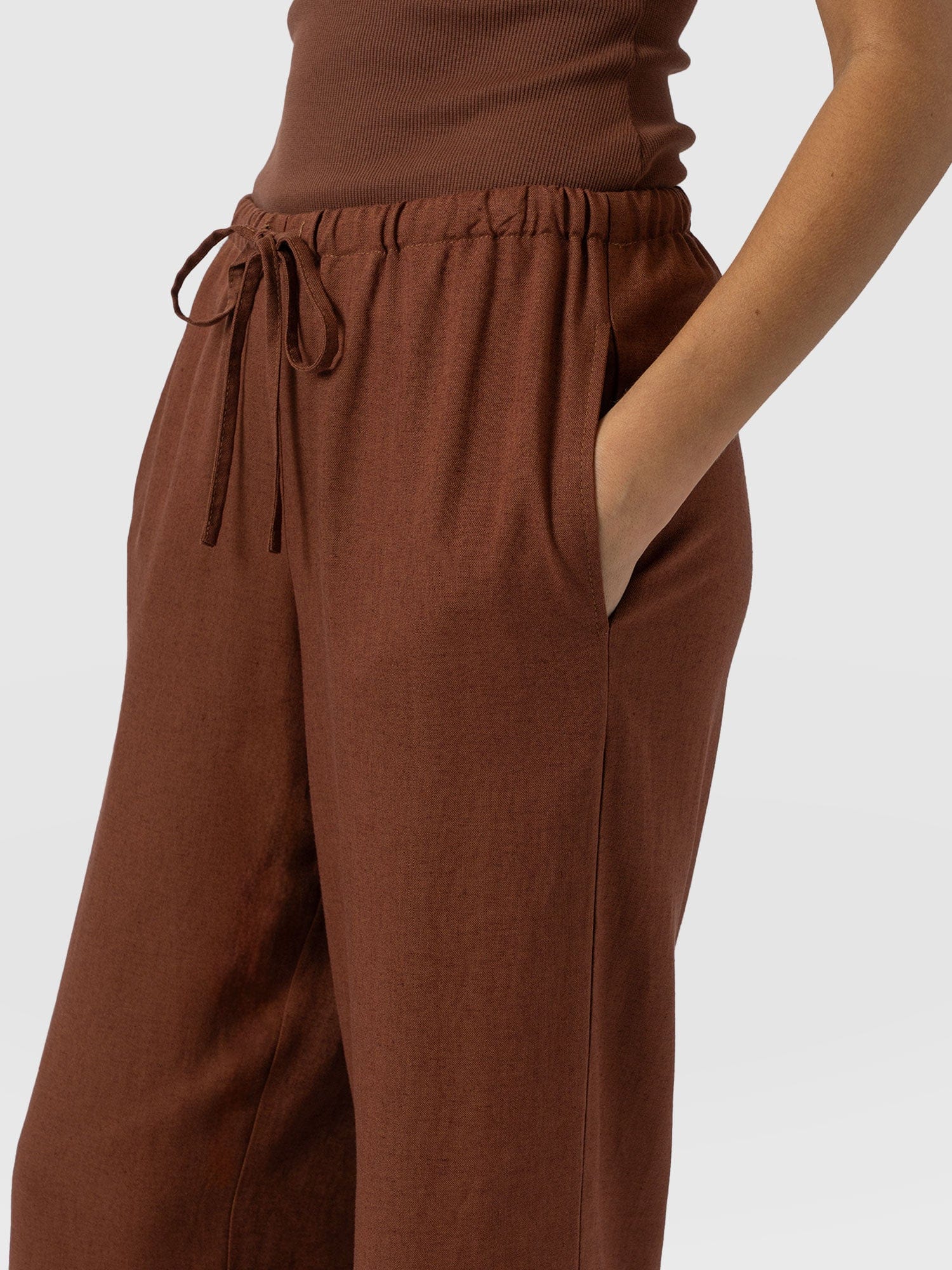 Corinne Linen Pant - Russet Brown - Image 3