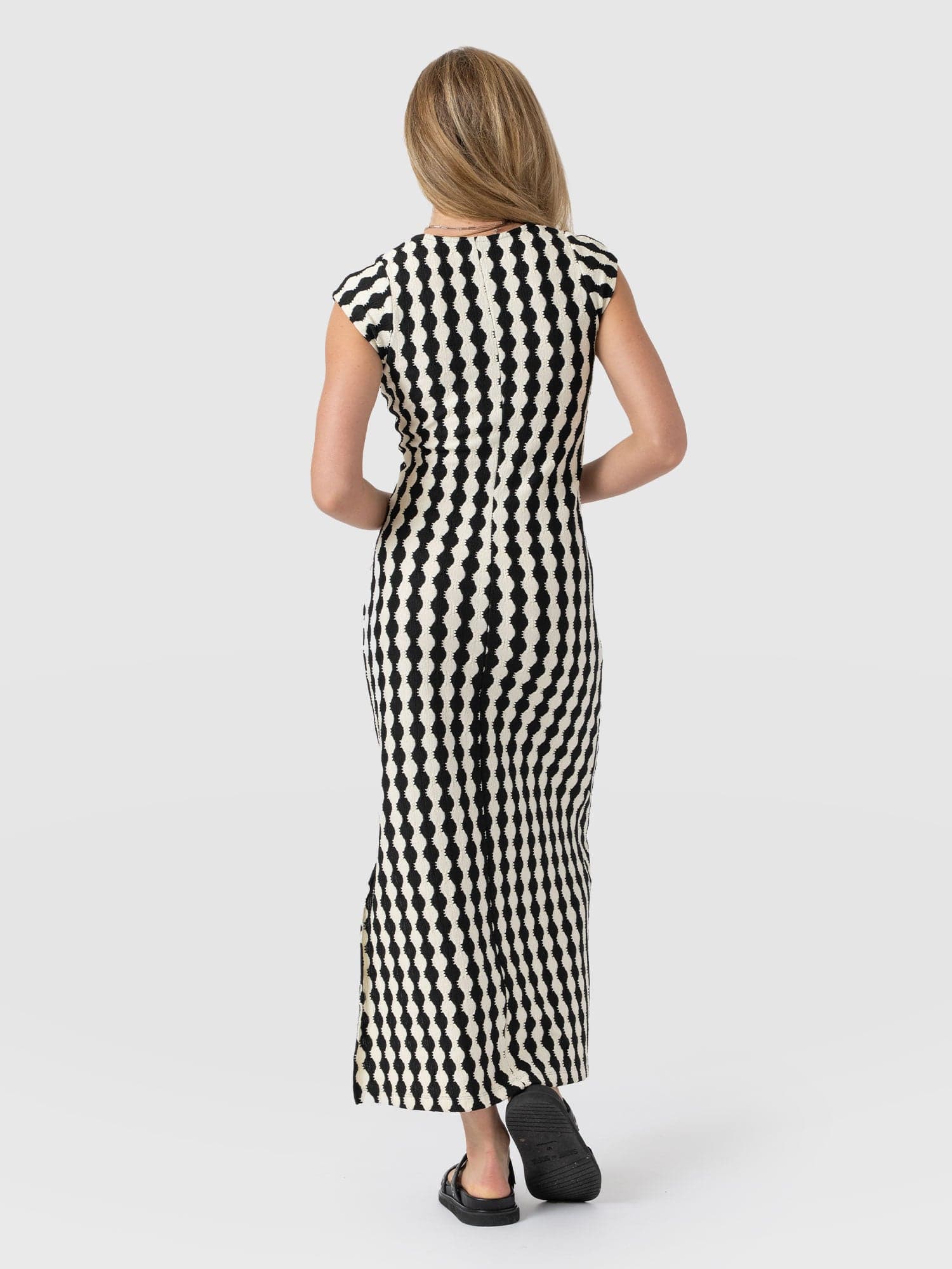 Elise Scoop Neck Midaxi Dress - Black/Cream - Image 6