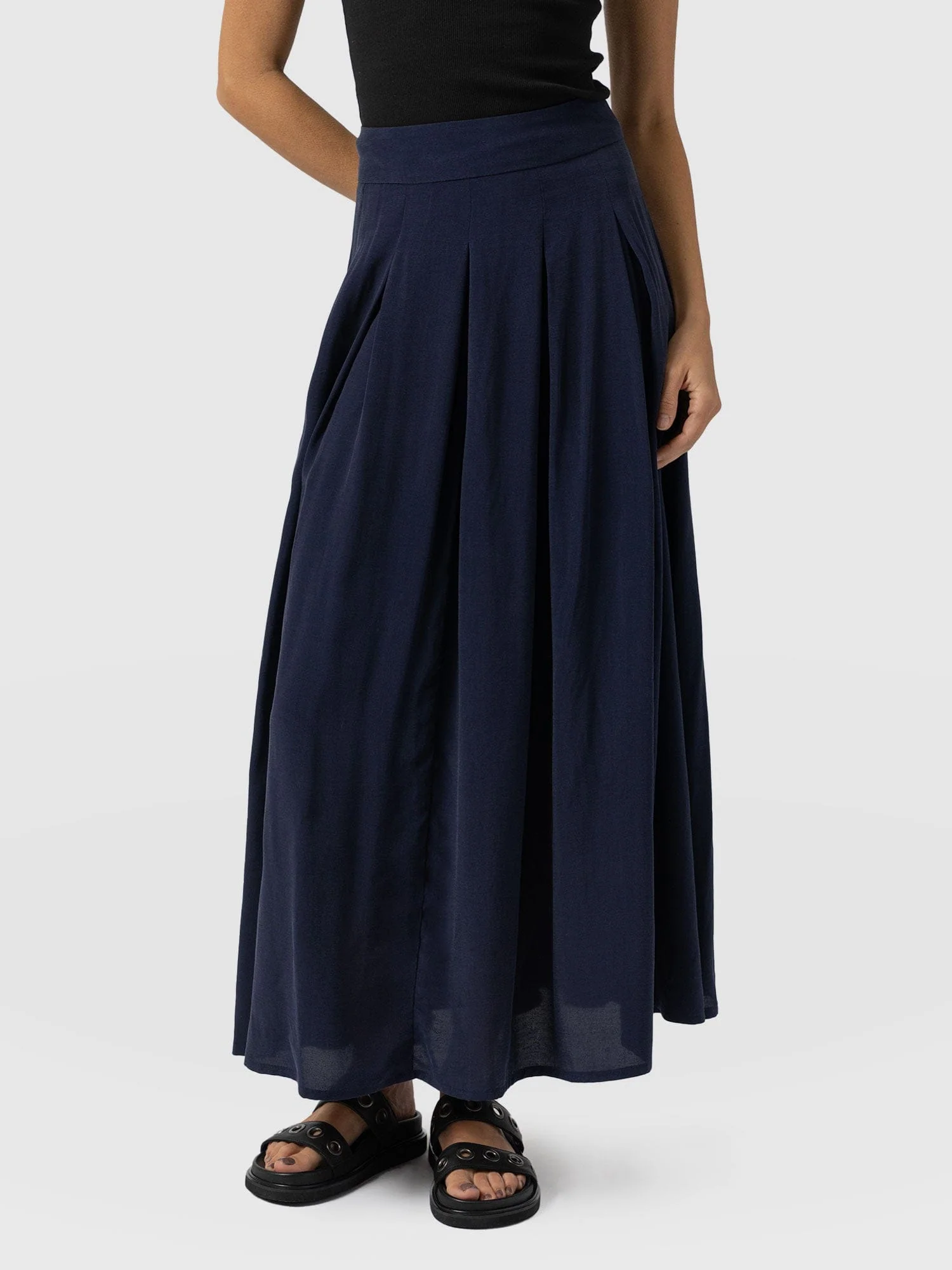 Eliza Pleated Skirt - Navy - Image 4