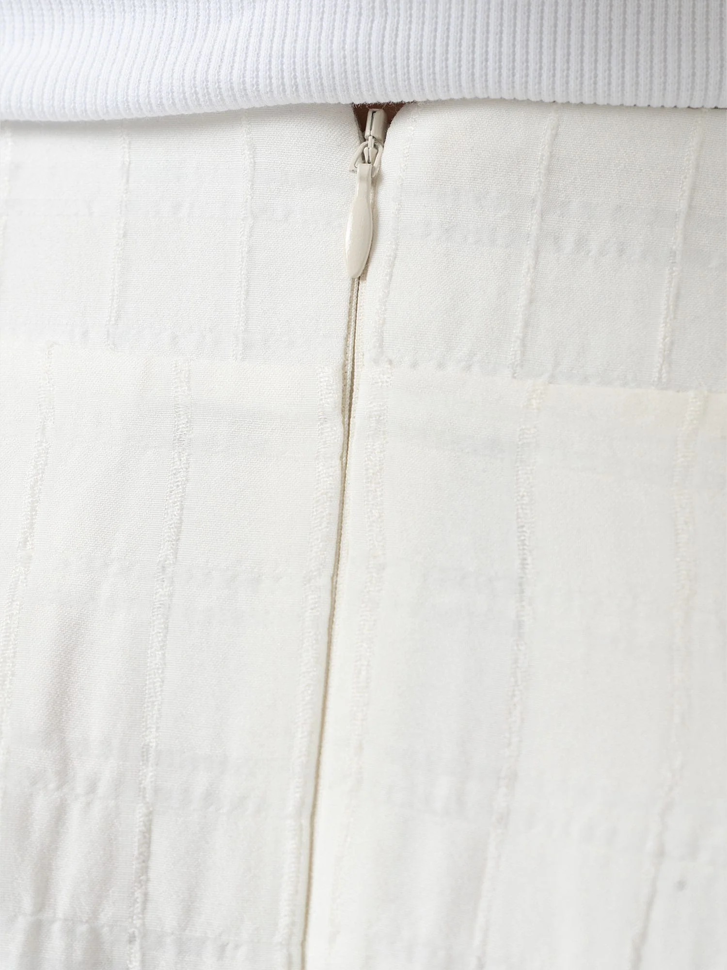 Eliza Pleated Skirt - White Textured - Image 5