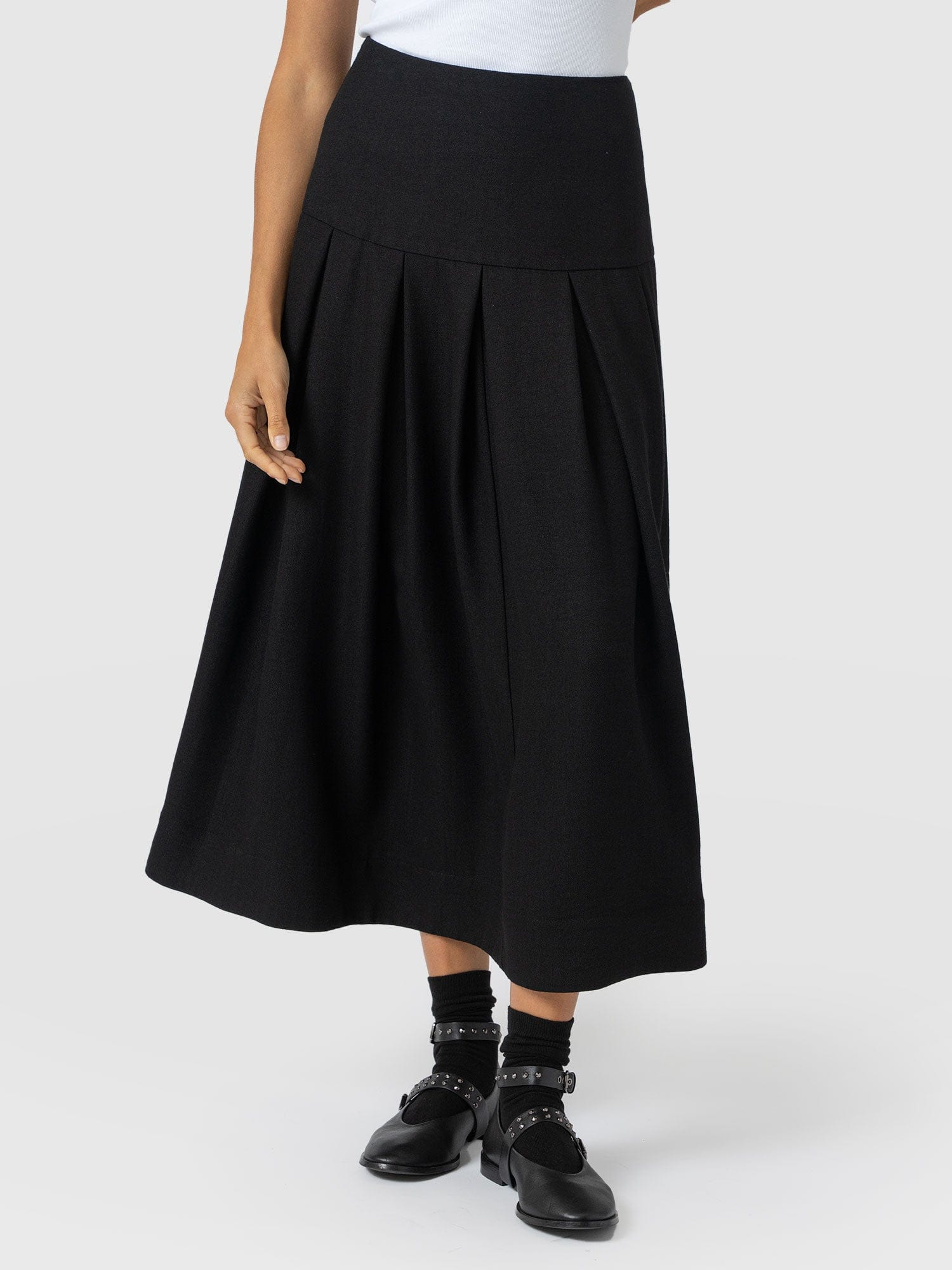 Everly Pleated Skirt - Black - Image 3