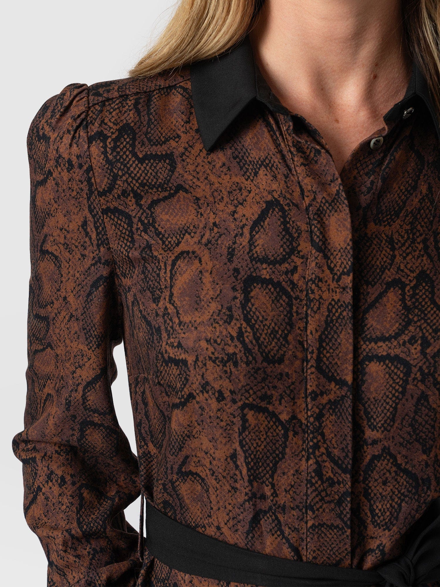 Jacqueline Shirt Dress - Brown Snake - Image 5