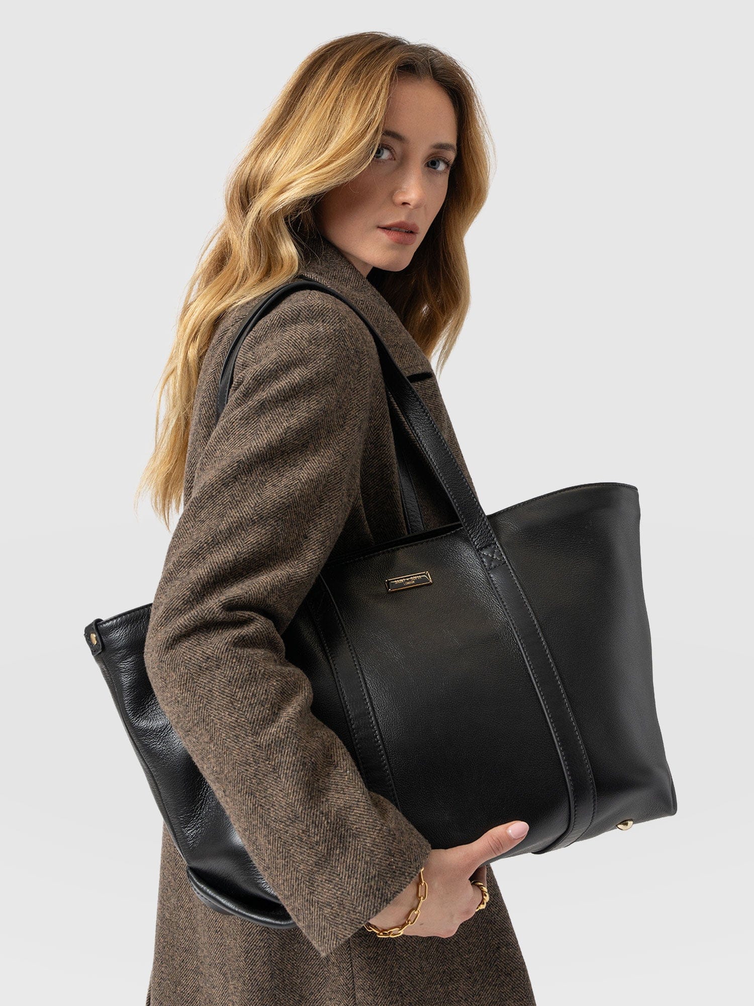 Kara Shopper Bag - Black Leather - Image 7