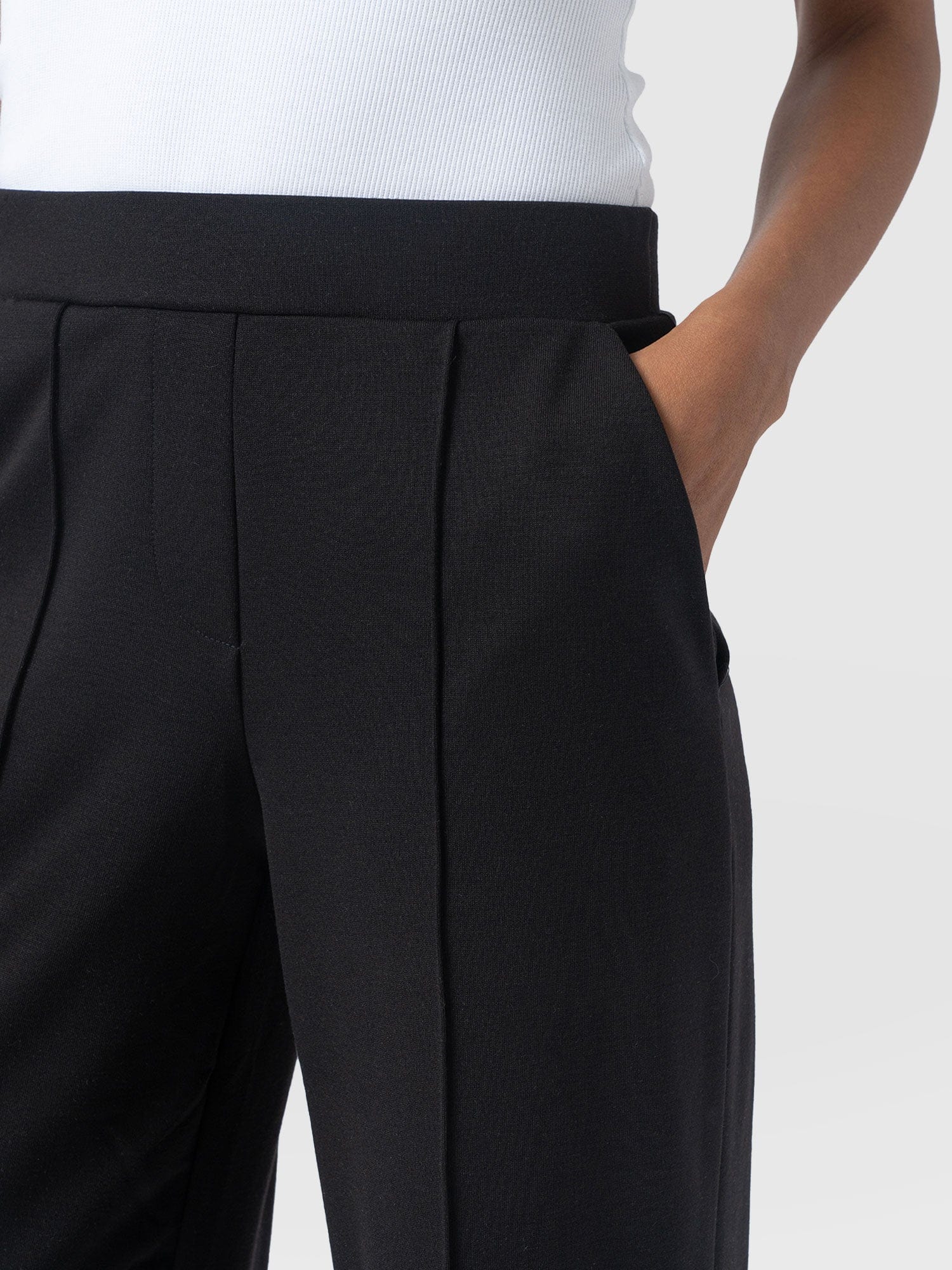 Keller Crop Pant - Black - Image 4