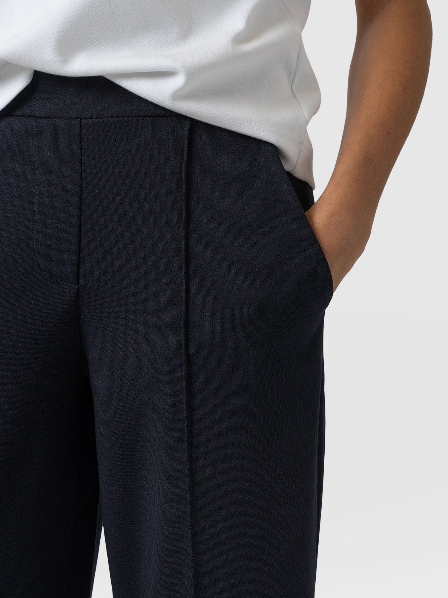 Keller Crop Pant - Navy - Image 4