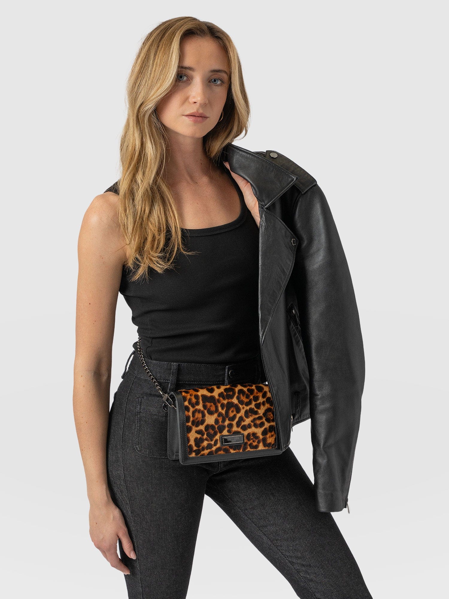 Primrose Wallet on Chain - Leopard - Image 8