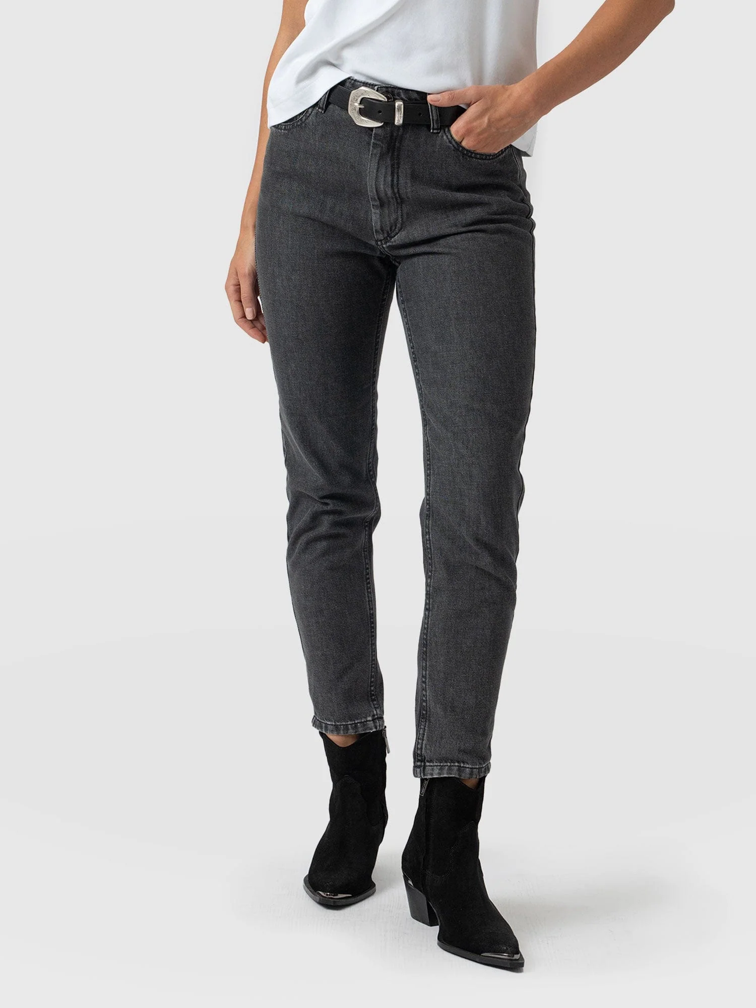 Slim Mom Jeans - Black - Image 4