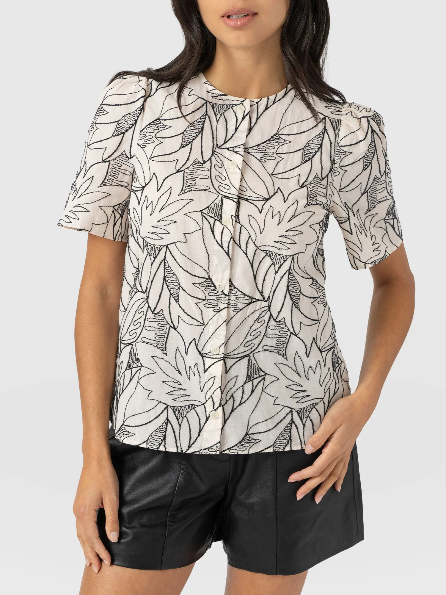 Tabitha Short Sleeve Blouse - Cream Embroidered - Image 5