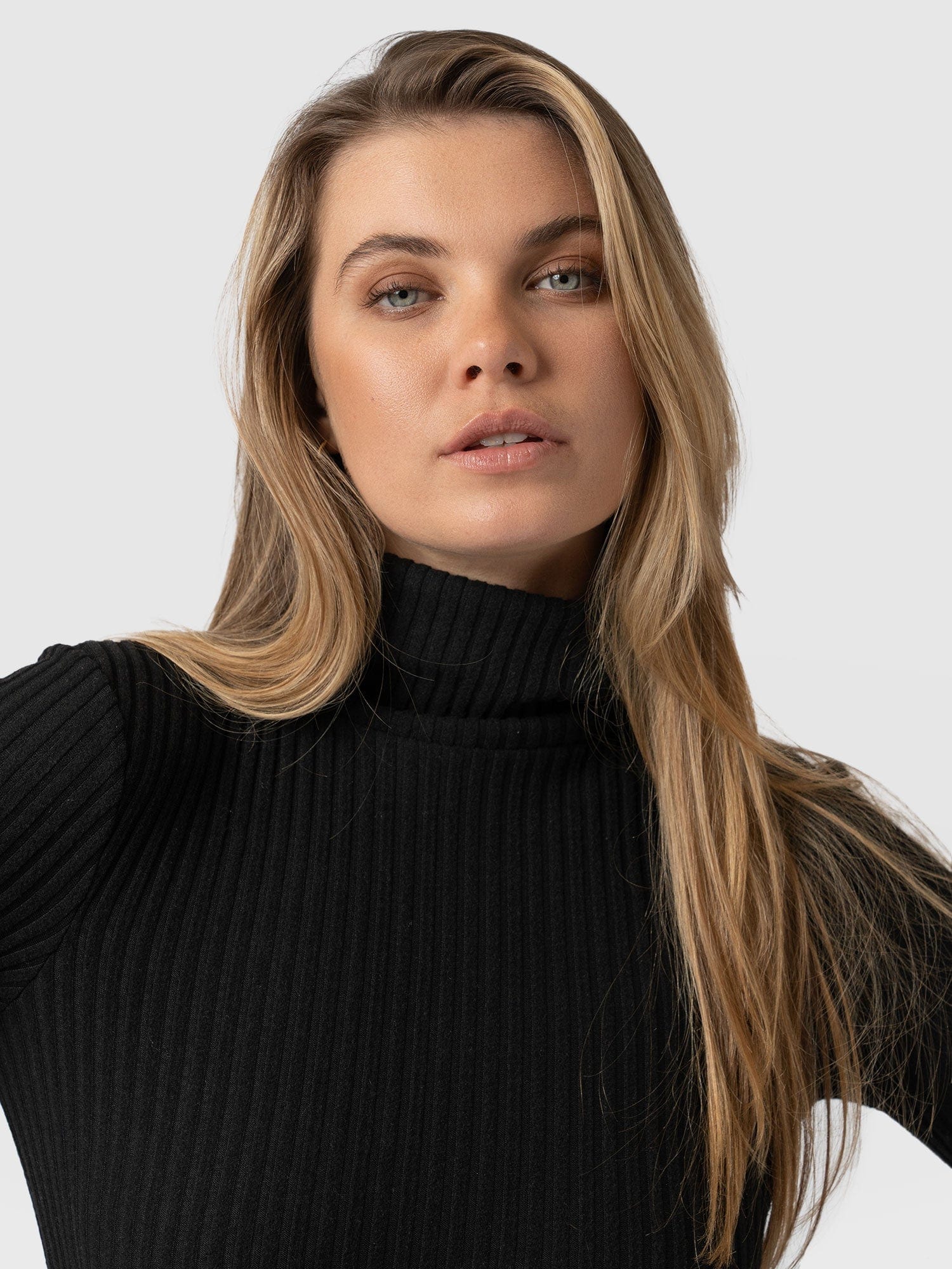 Tempest Roll Neck - Black - Image 4