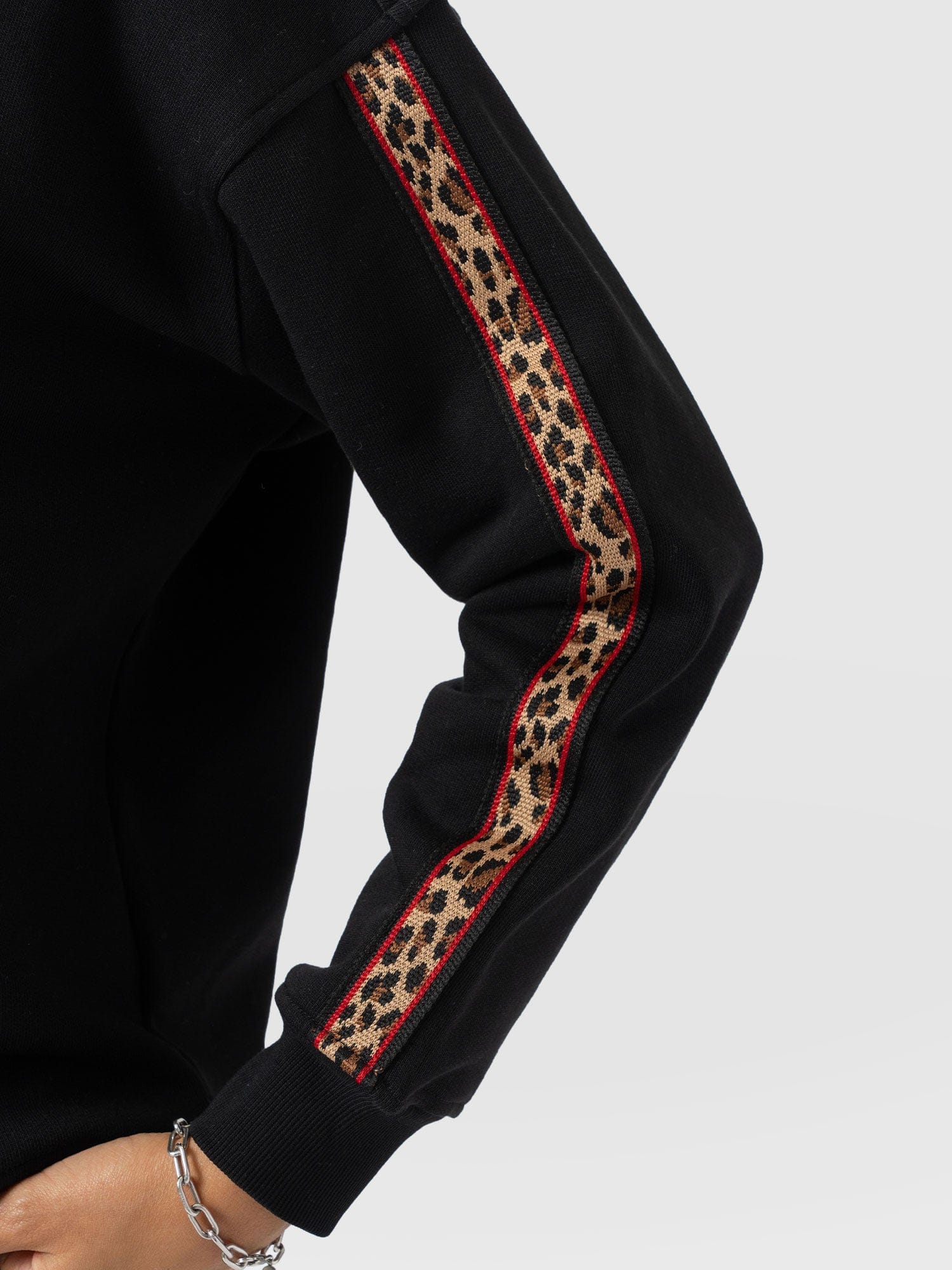 Victory Sweatshirt - Black - Leopard - Image 4