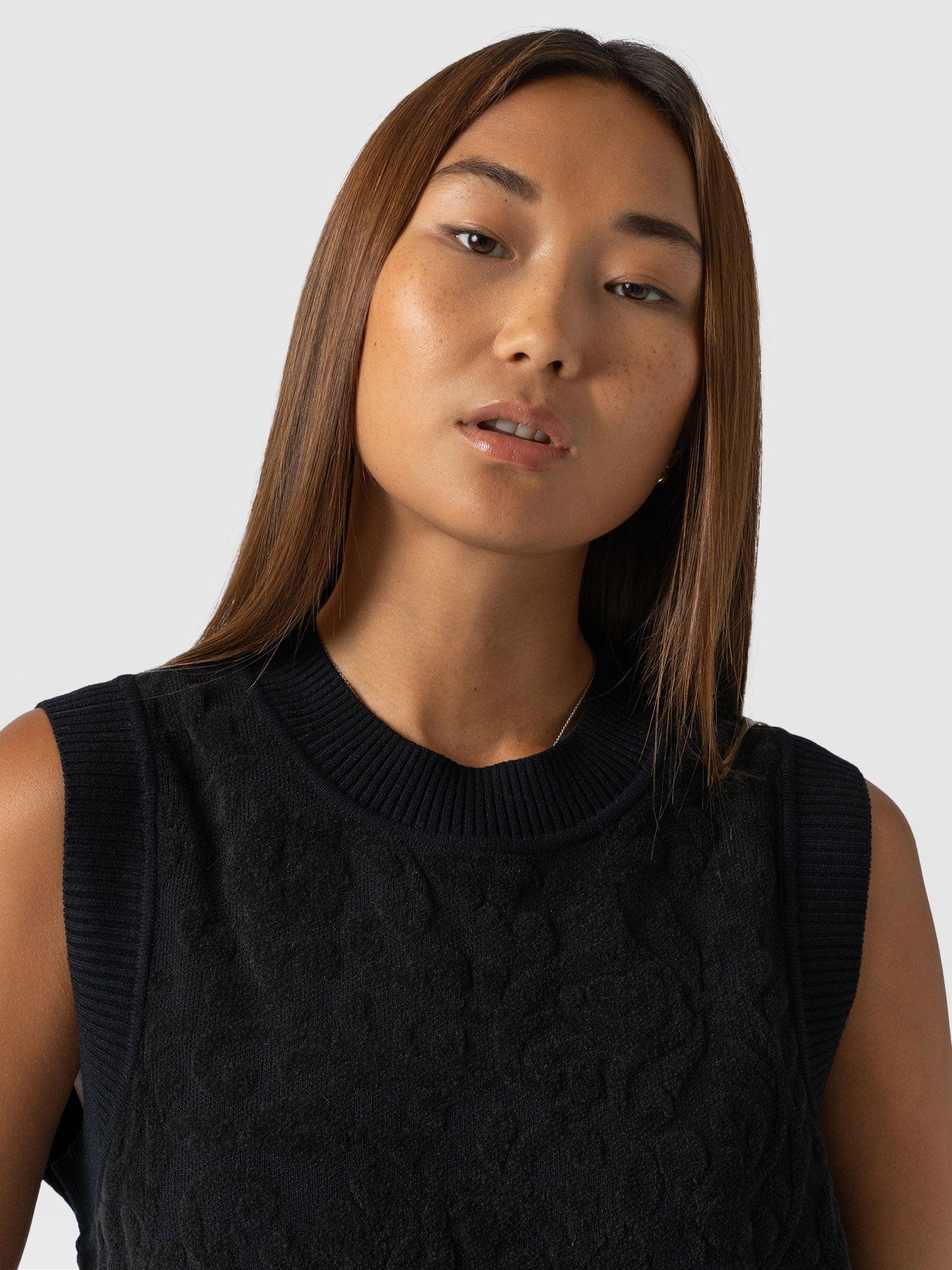 Wren Sleeveless Knit - Black - Image 3