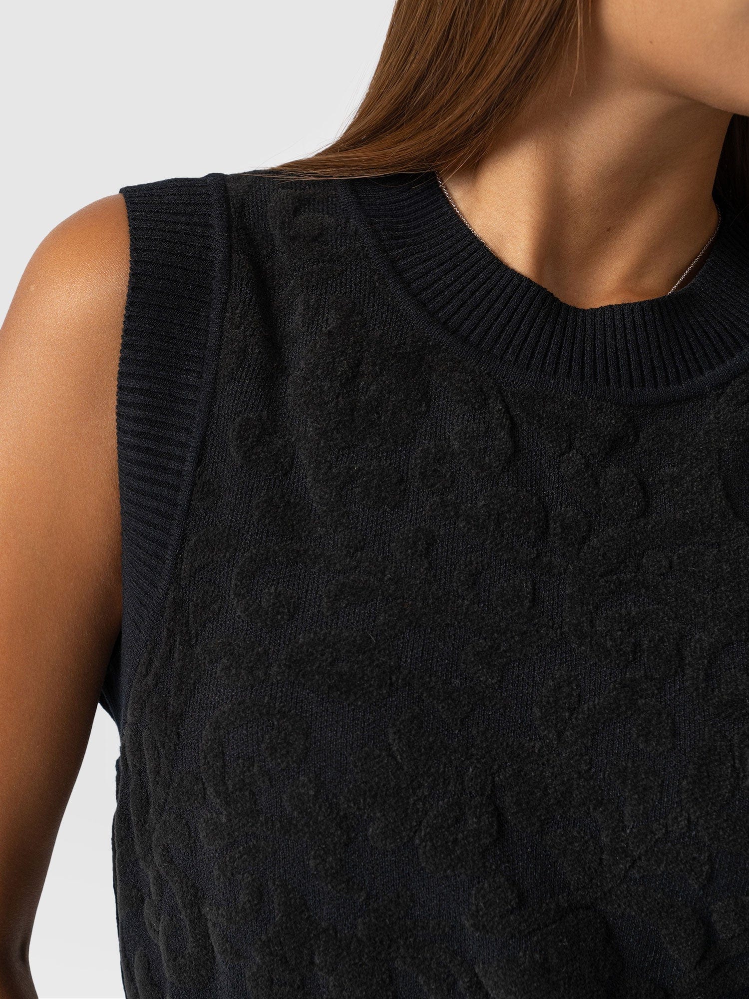 Wren Sleeveless Knit - Black - Image 4